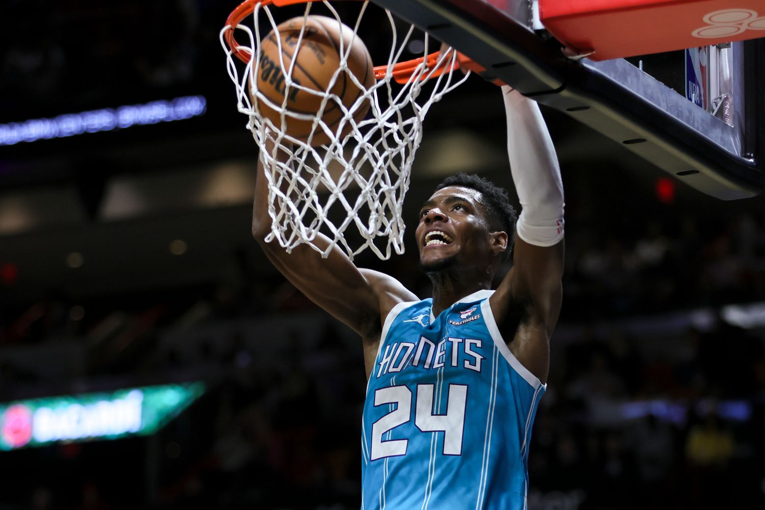 Charlotte Hornets forward Brandon Miller (24) dunks the basketball against the Miami Heat during the second quarter at Kaseya Center on Dec 13, 2023.